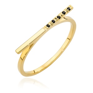 Pierścionek W0537 z czarnymi Diamentami żółte złoto 375