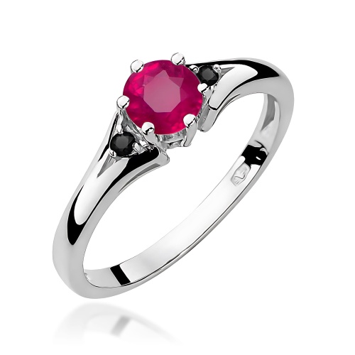 Pierścionek W0076 Rubin 0,60ct białe złoto 375 z czarnymi diamentami