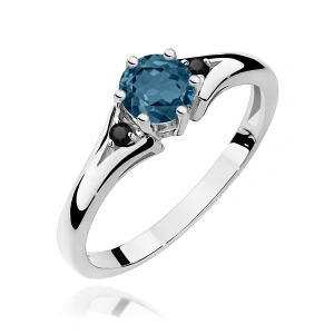 Pierścionek W0076 Topaz London Blue 0,50ct białe złoto z czarnymi diamentami